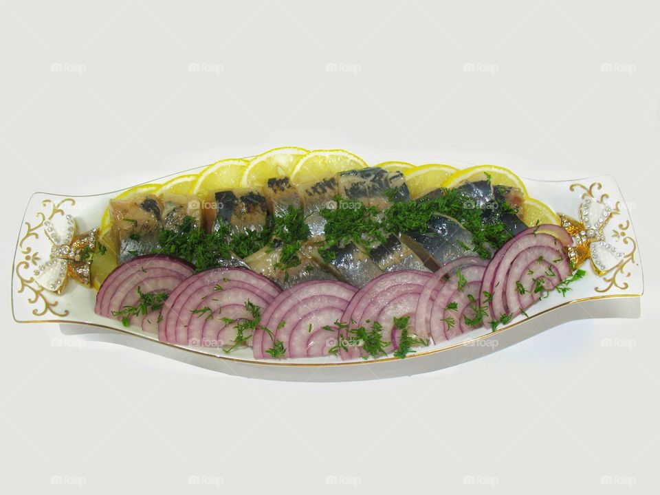 herring with onion and lemon сельдь с луком и лимоном