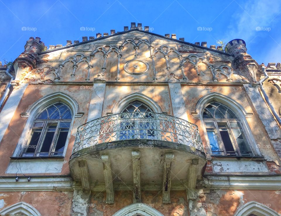 Abandoned mansion 