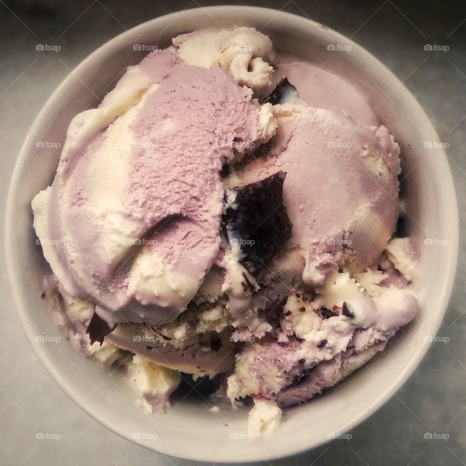 Blackberry Vanilla Swirl with Chocolate