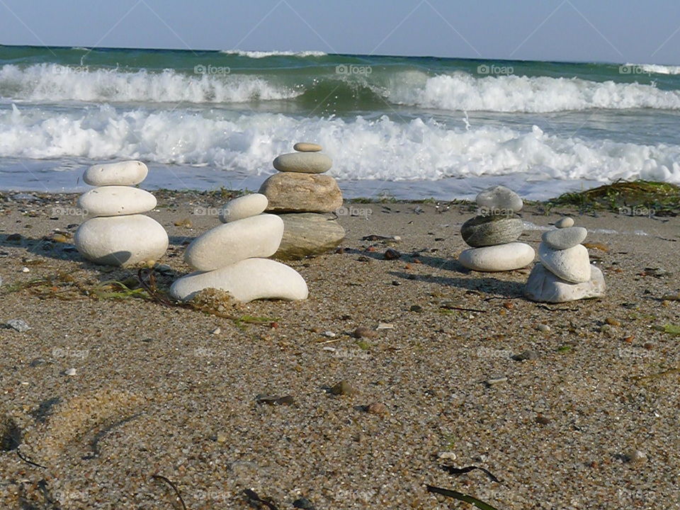 Steine Strand Sand Wasser Meer Pzean wundervoll Meditation Ruhe Gelassenheit Entspannung