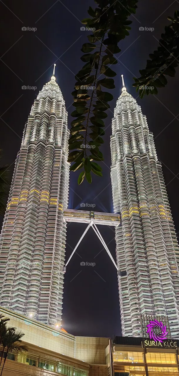 Petronas Twin Tower at night