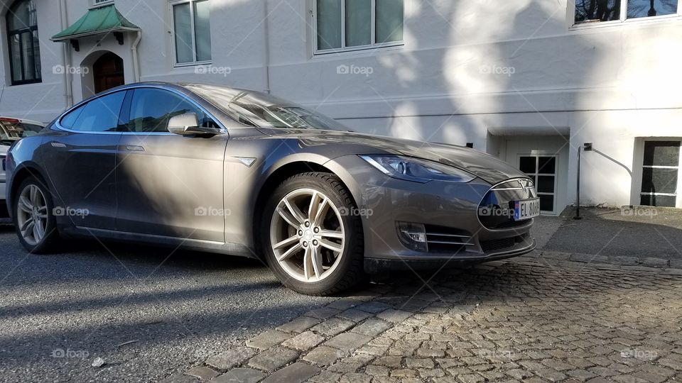 Tesla