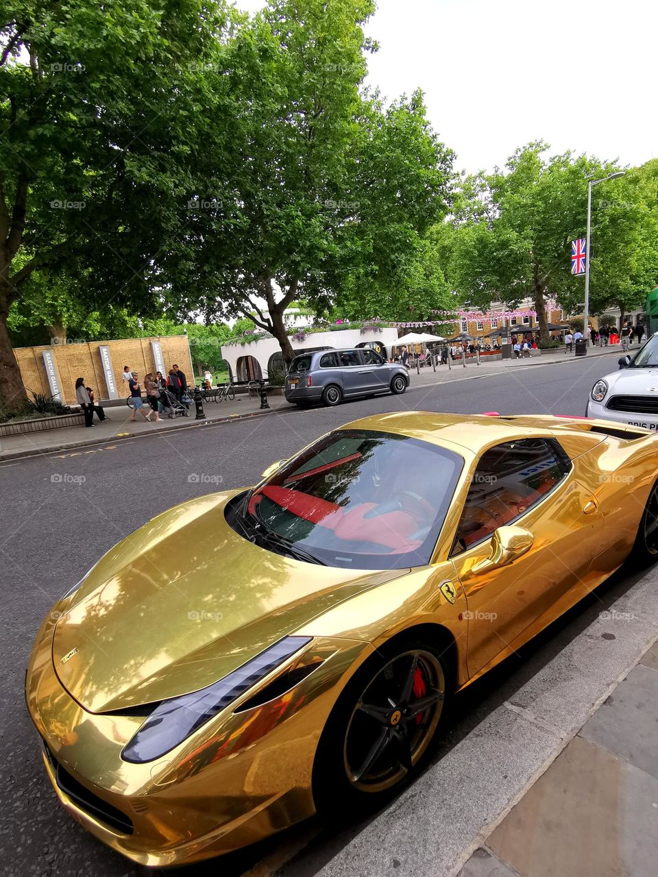 Car with soul. London streets.