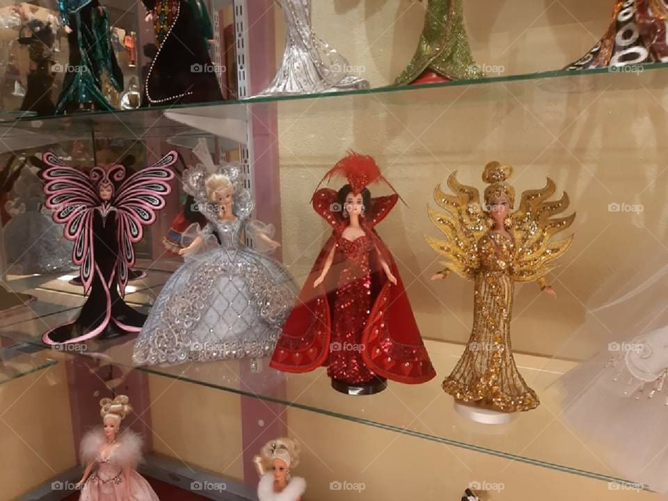 The magic world of dolls