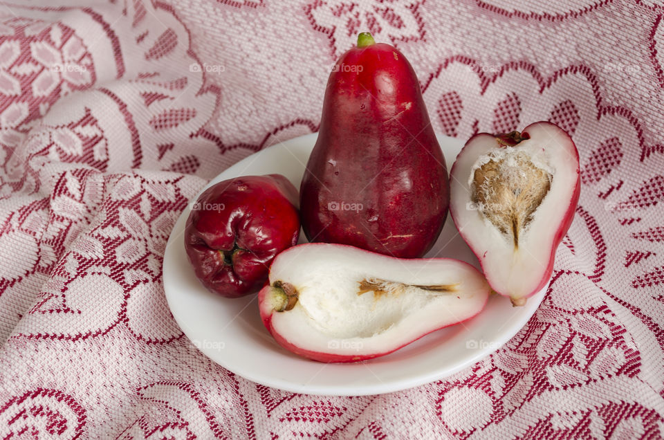 Otaheite Apples Inside And Skin Color