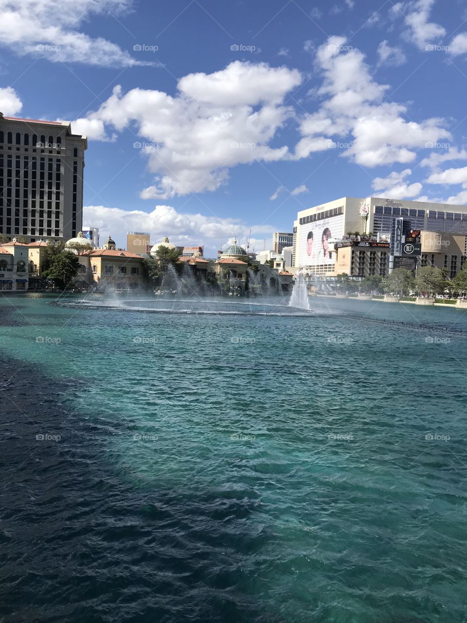 Enjoyed a nice walk on the Vegas strip. How beautiful is the water in front of the Bellagio!?