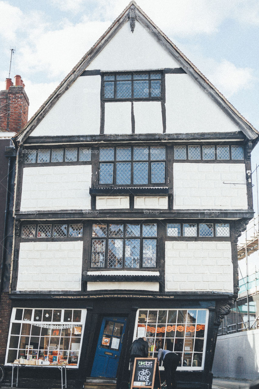 the crooked bookshop