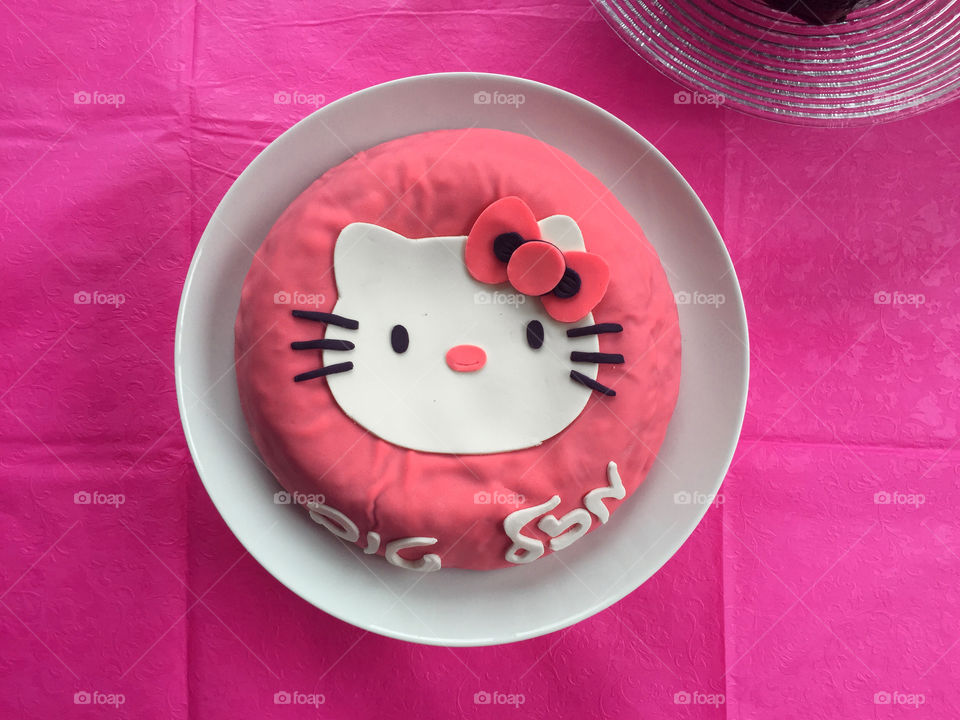 Hello Kitty Sugar Cake
