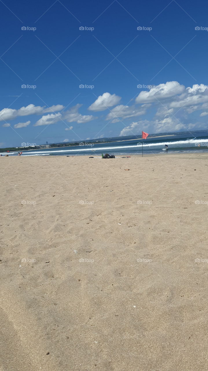 beach
sand
panorama
summer
clouds