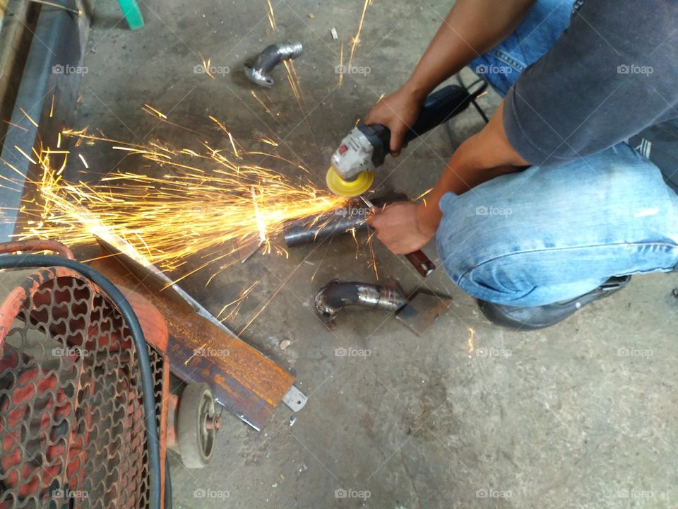 Using grinder tool for more sharpen