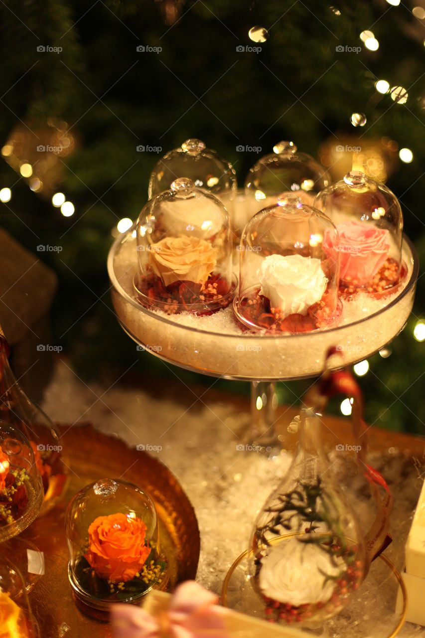 Christmas roses decoration