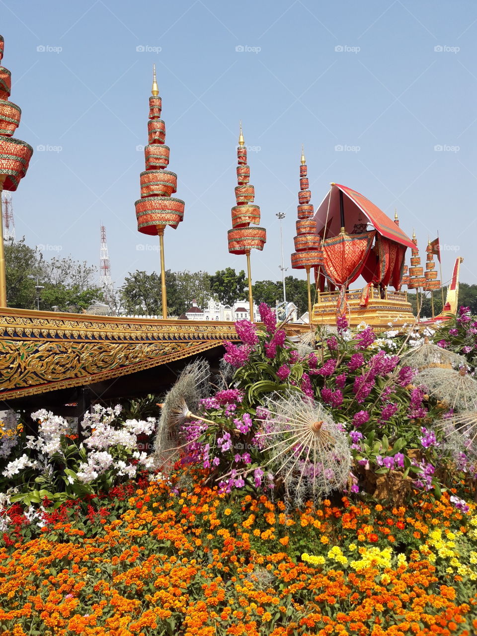 from the front part to the end part of "Royal Barge Suphannahong Model" and the beauty of flower decoration beside the barge.
