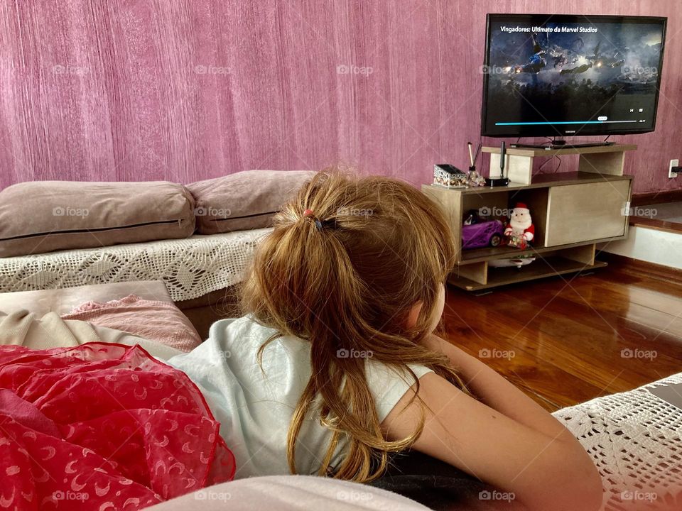 Minha filha endossa maratona de séries: ela está virando uma nerdzinha kk