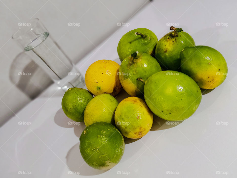 fresh lemon fruit