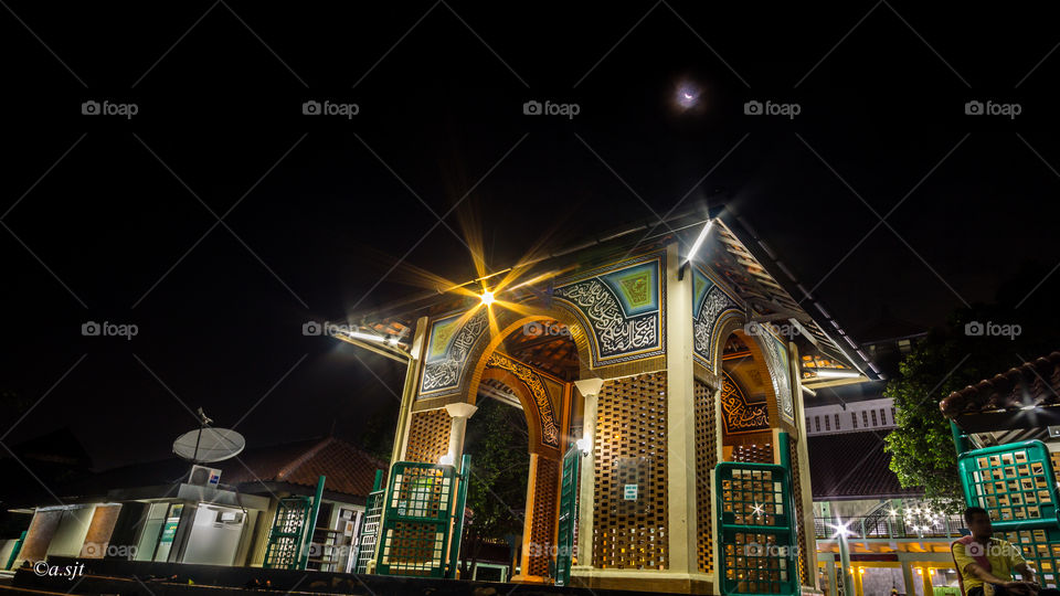 university of indonesia mosque gate