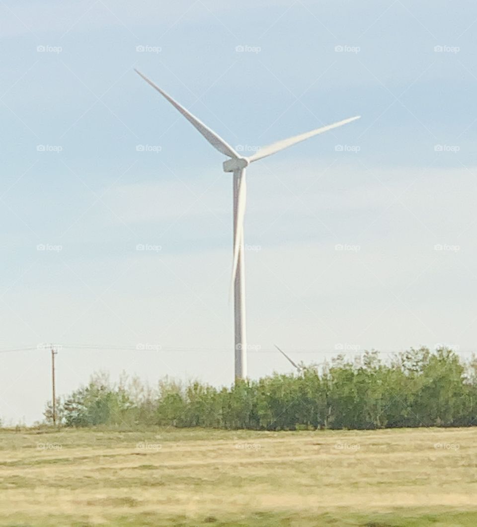 Wind turbine 