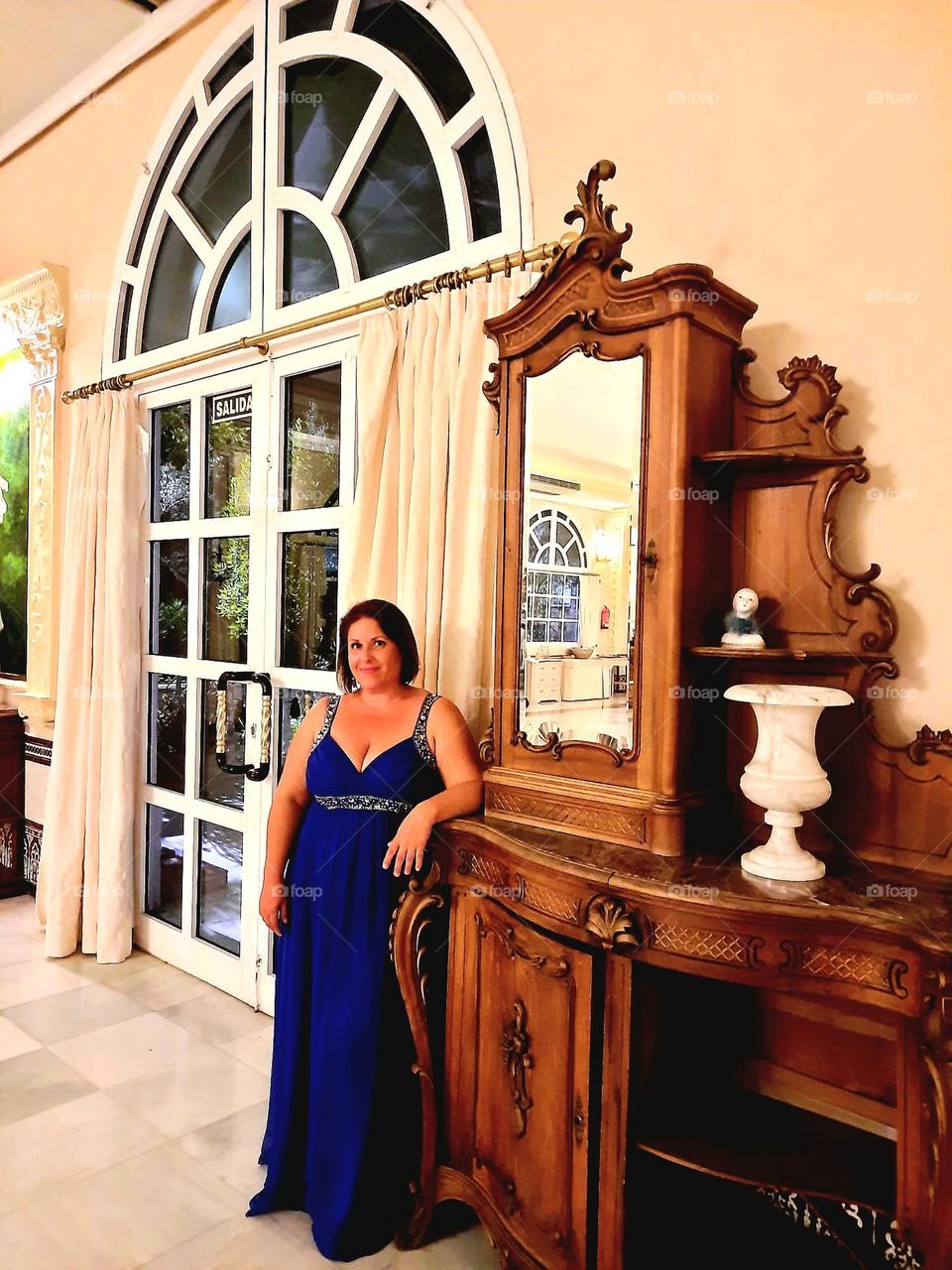 Mueble vintage con espejo