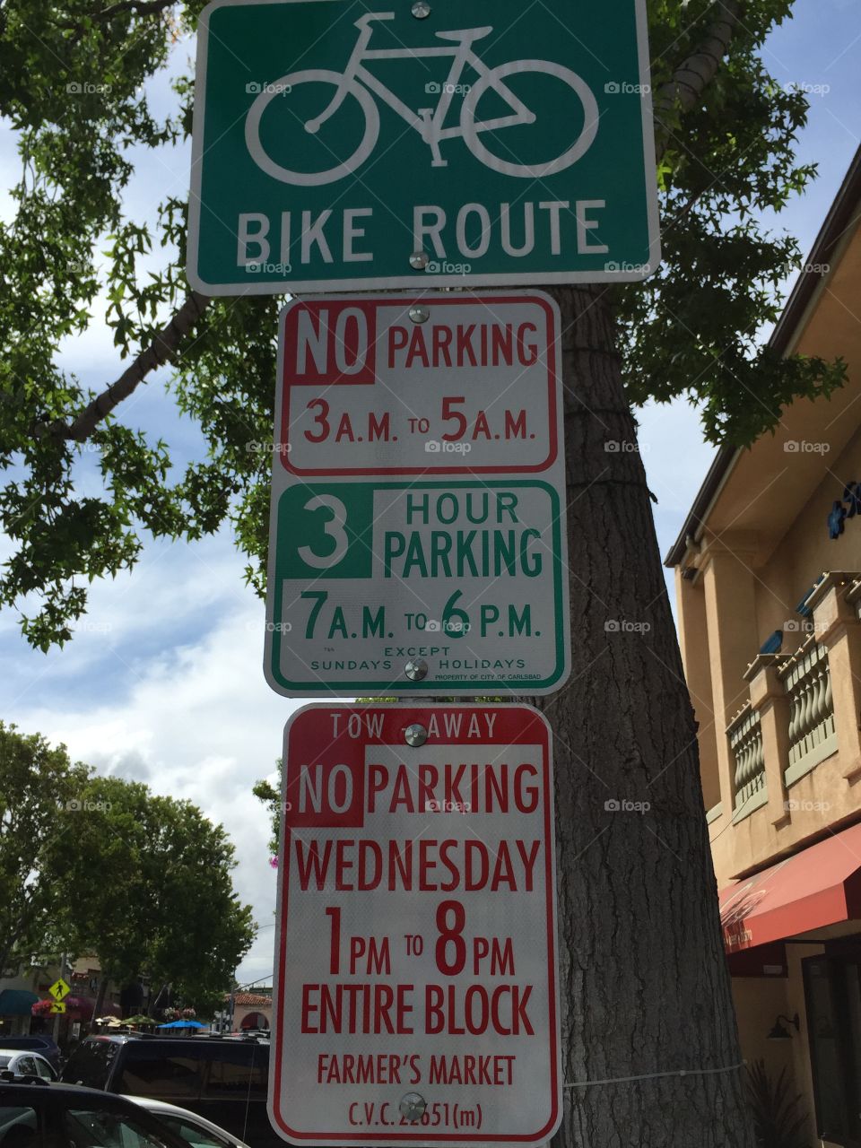 No parking street signs. I was a little confused by whether I could park here or not. 