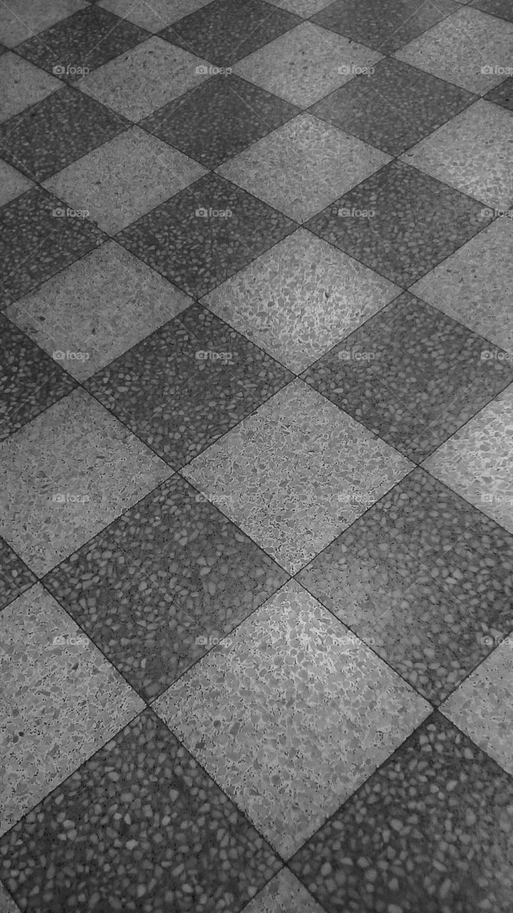 Pavement with geometric design