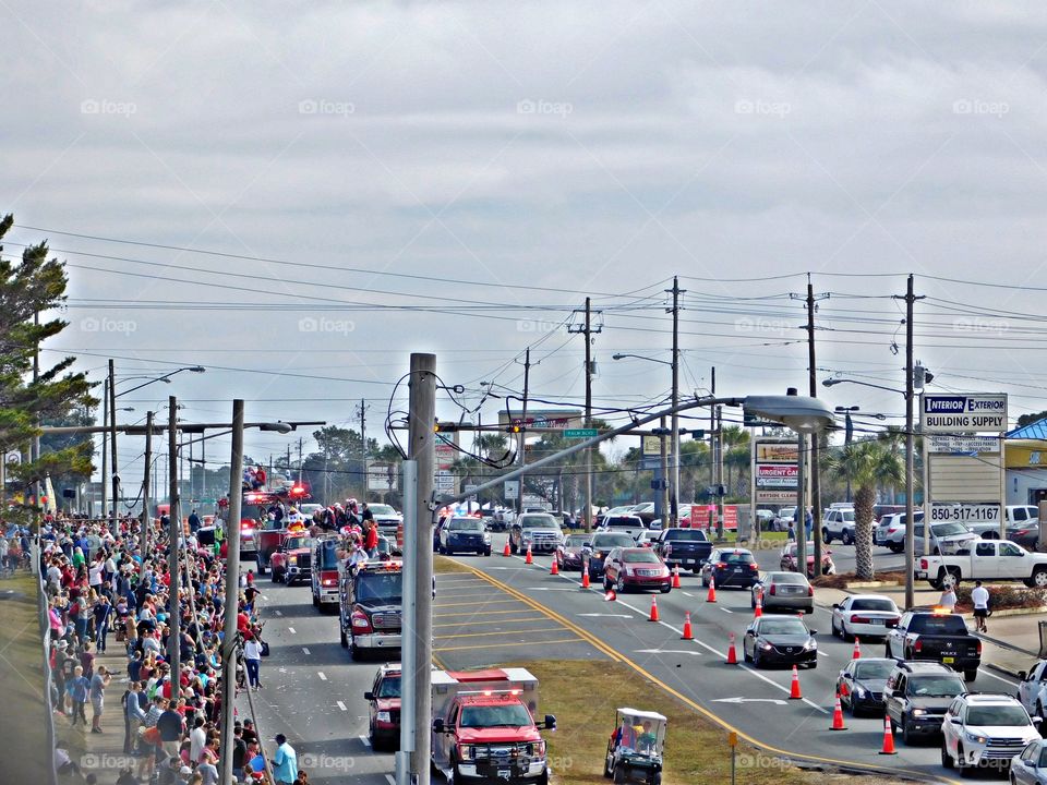 Parades in the USA Foap Missions - Parades in the USA consist of a procession of people, usually organized along a street, often in costume, and often accompanied by marching bands, floats, or sometimes large