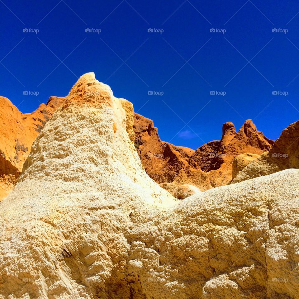 Falésias de Morro Branco, nas #Areias Coloridas. O #Google Fotos me lembrou que há 2 anos estive lá...
Ô vontade de passear...