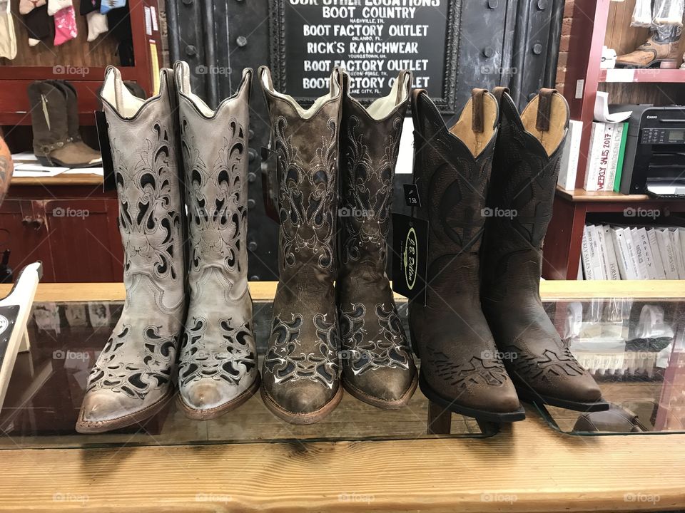 Love me some boots 