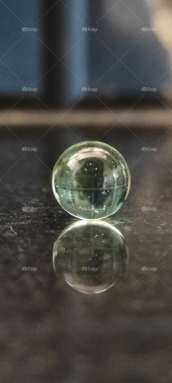 crystal ball 🔮with mirror effect.