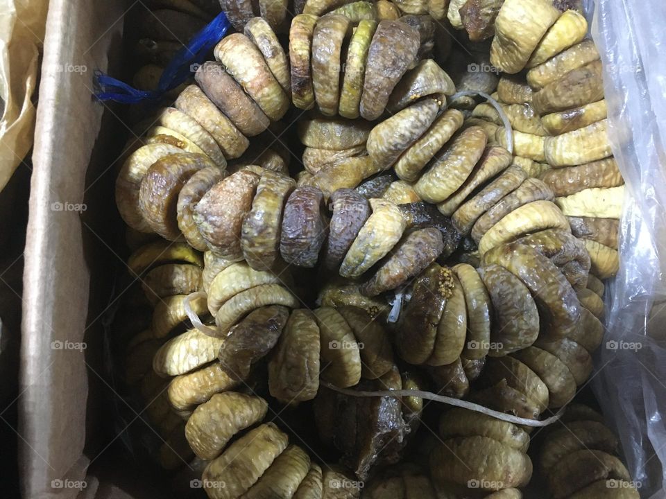 Dried figs