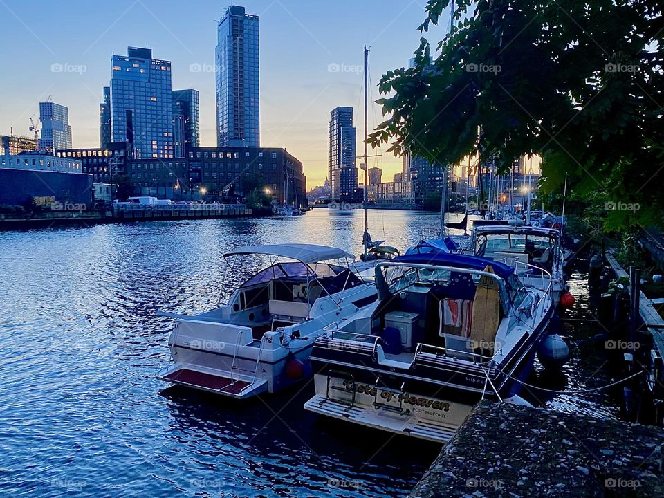 This is beautiful “Newtown Creek” with its idyllic boats by the “Pulaski Bridge” in LIC, Queens on a balmy Indian summer evening in early October 2023. Hypnotic Productions