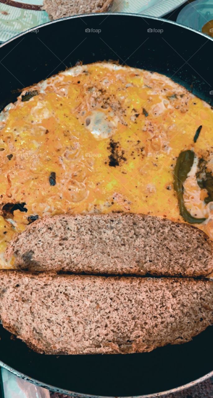 Beautiful queen breakfast🥚 🍳