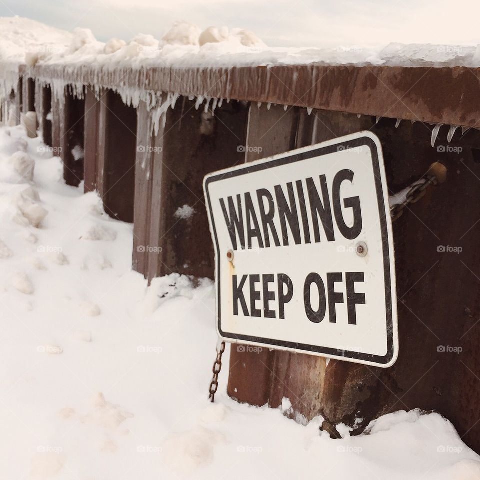 Warning: keep off