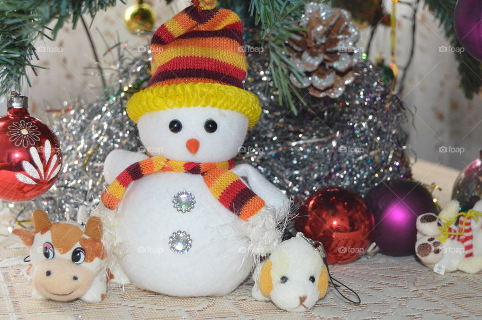 new year, Christmas, holiday, toys under the Christmas tree, Christmas tree, snowman,