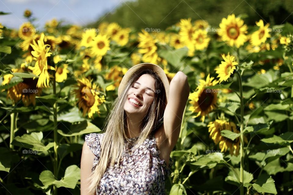 girl with sunflowers