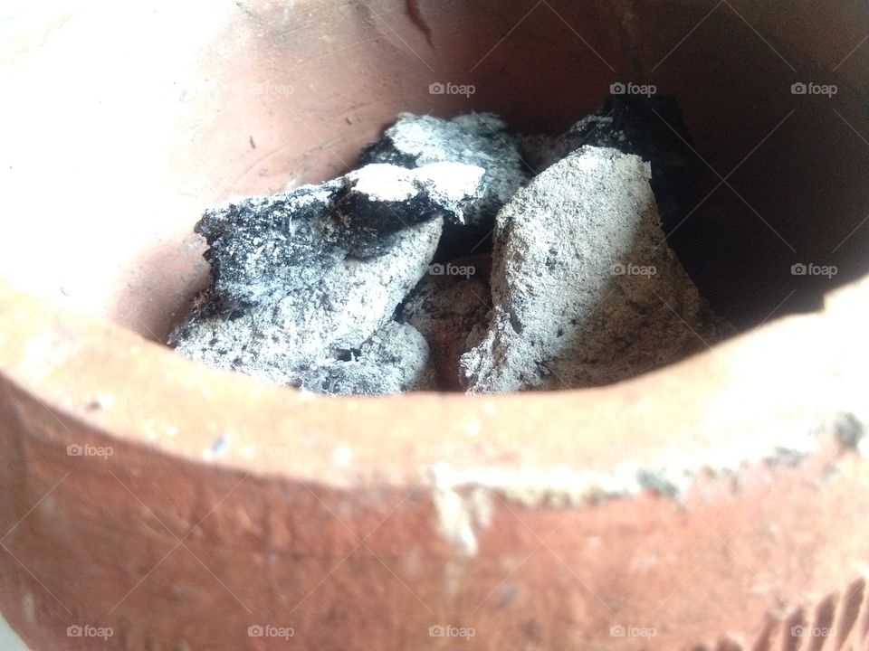 A famous smoker mostly famous in India. Black clay.
