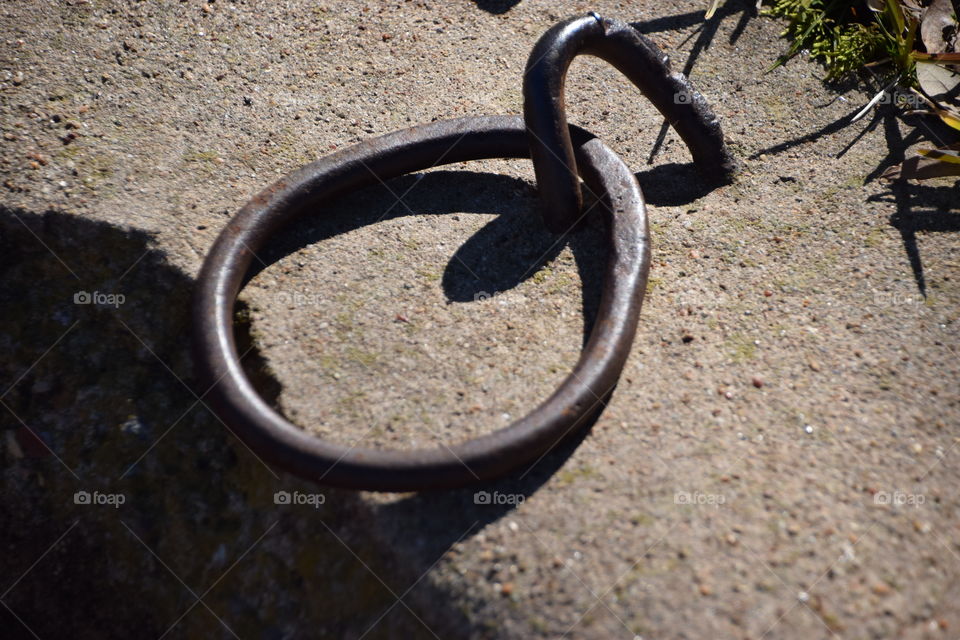 One horse at a time please