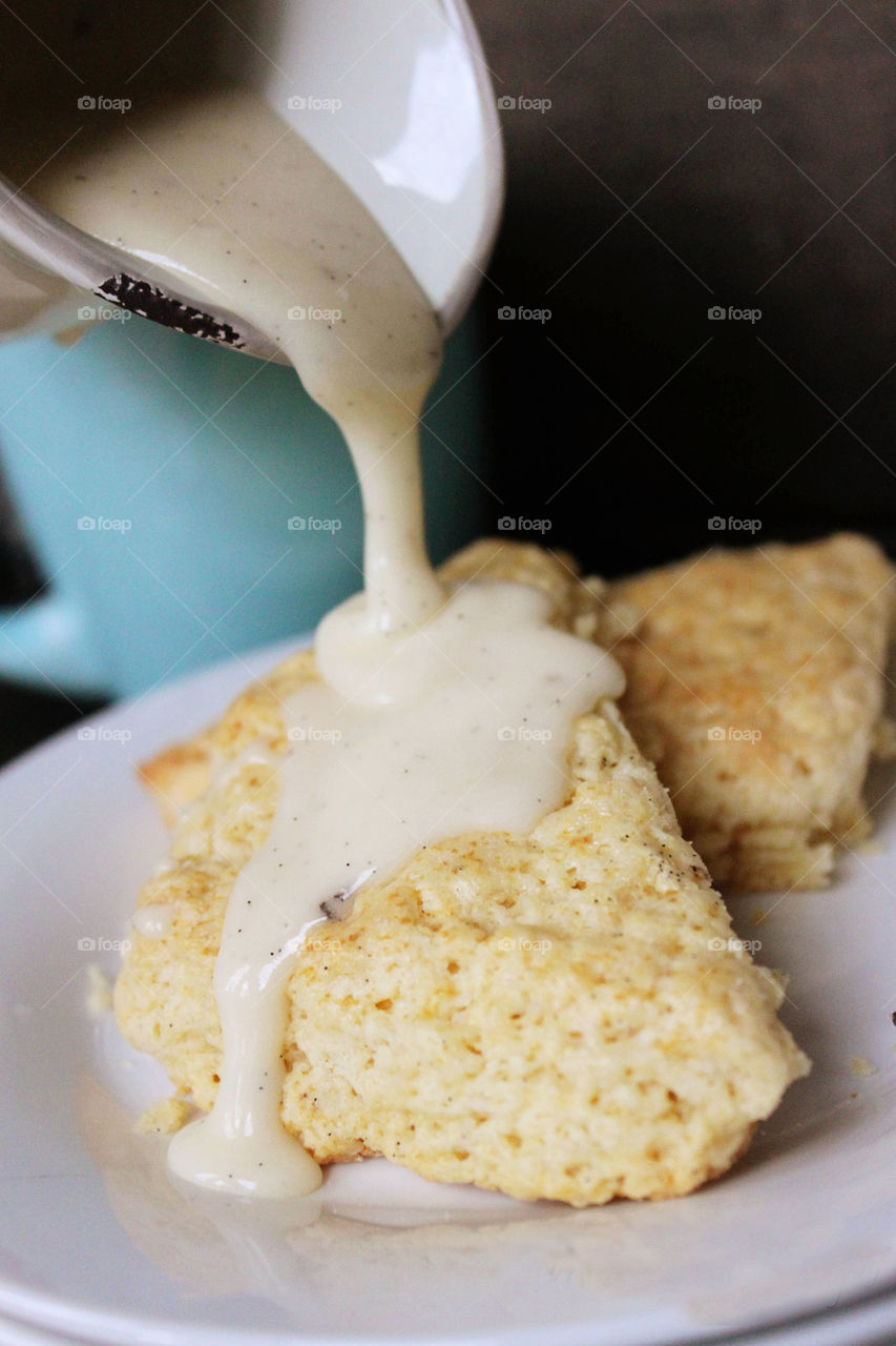 French vanilla scones