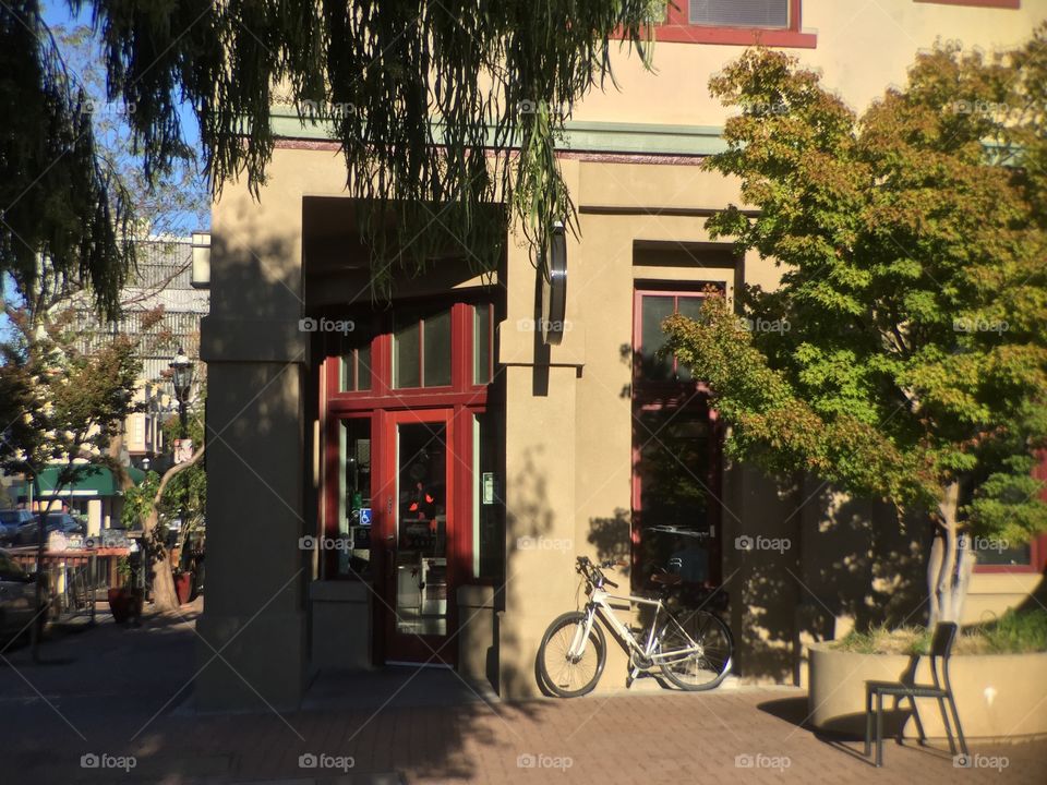 Bicycle next to cafe 