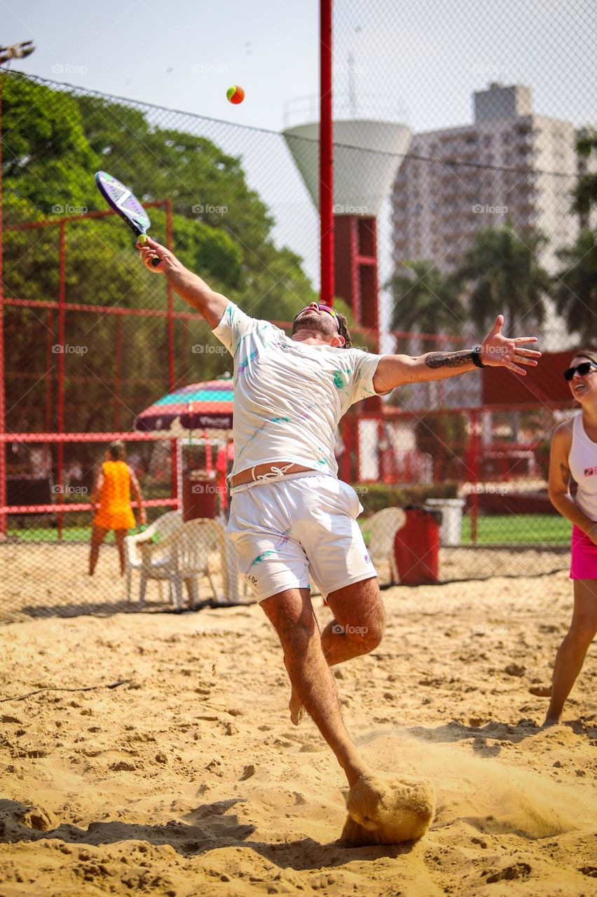 jogador de Beach tennis