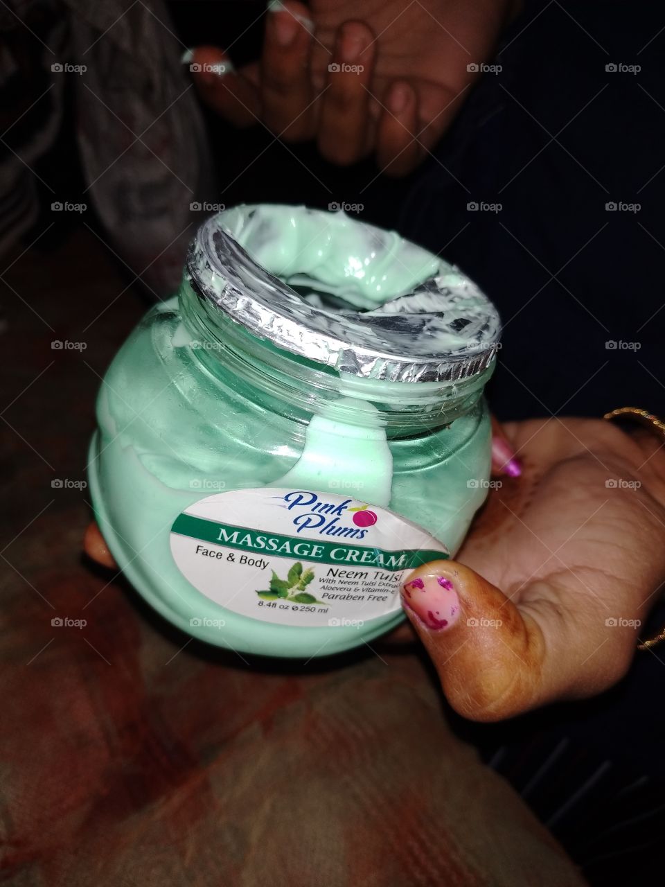 Pink plums face cream