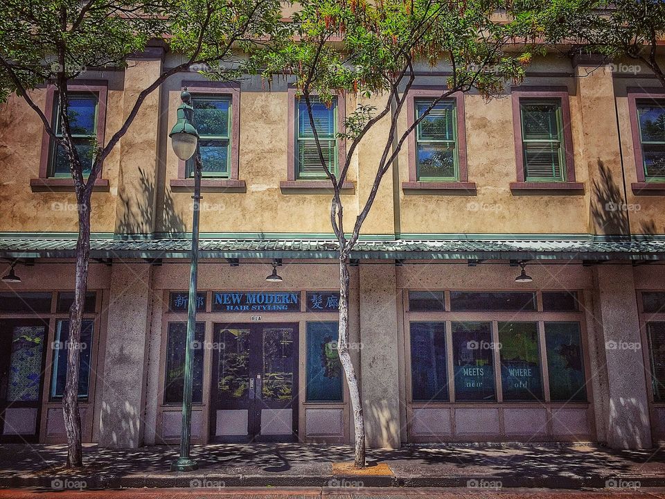 Old Honolulu Street