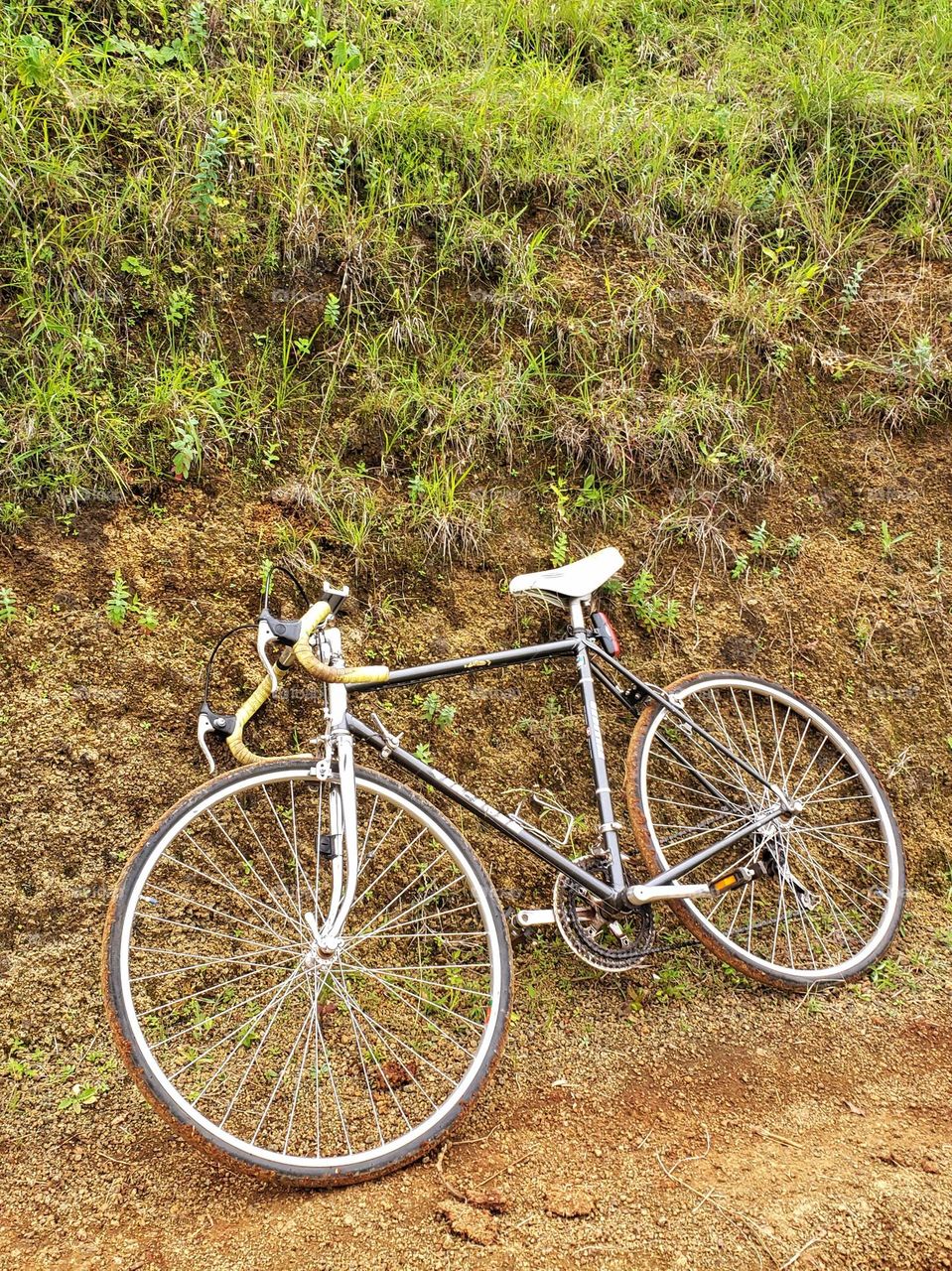 "Hills Cycling Yoga", a mission on a way. You can follow me on Insta @nature_tunnel for more details. 🙏🏿