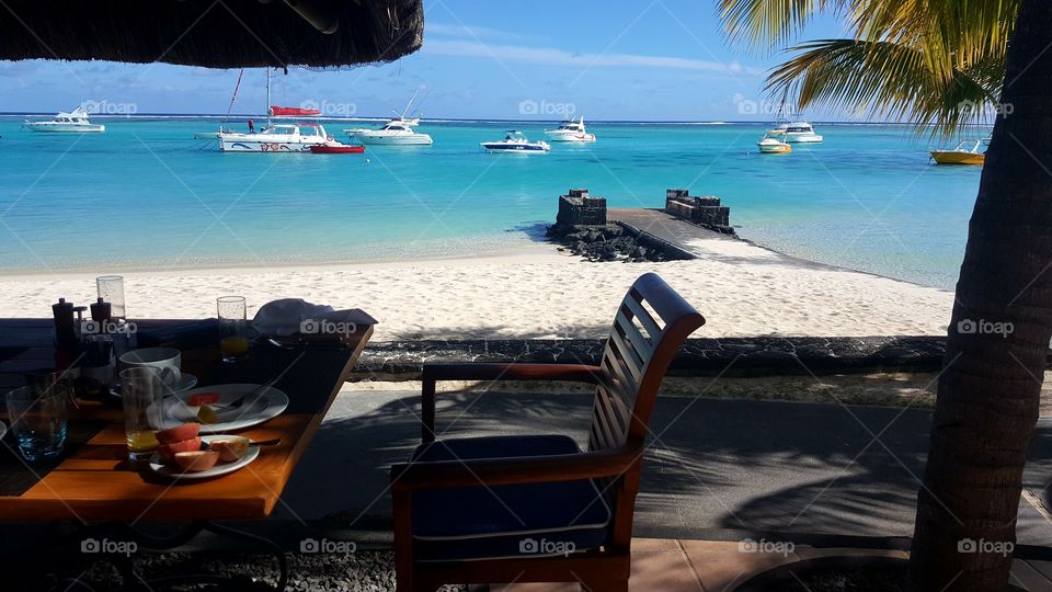 breakfast by the sea