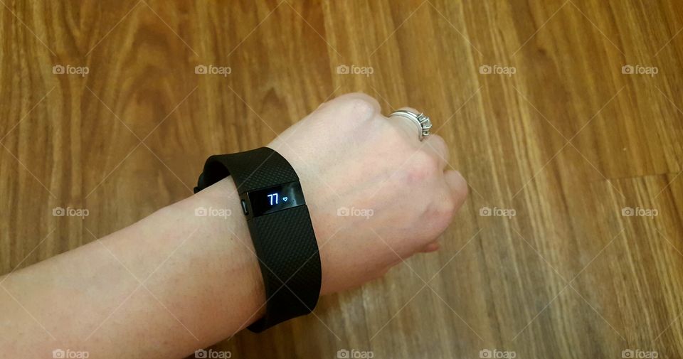 fitbit hr charge
