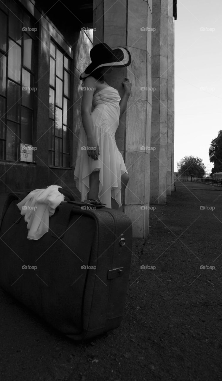 Mysterious traveler 🧳