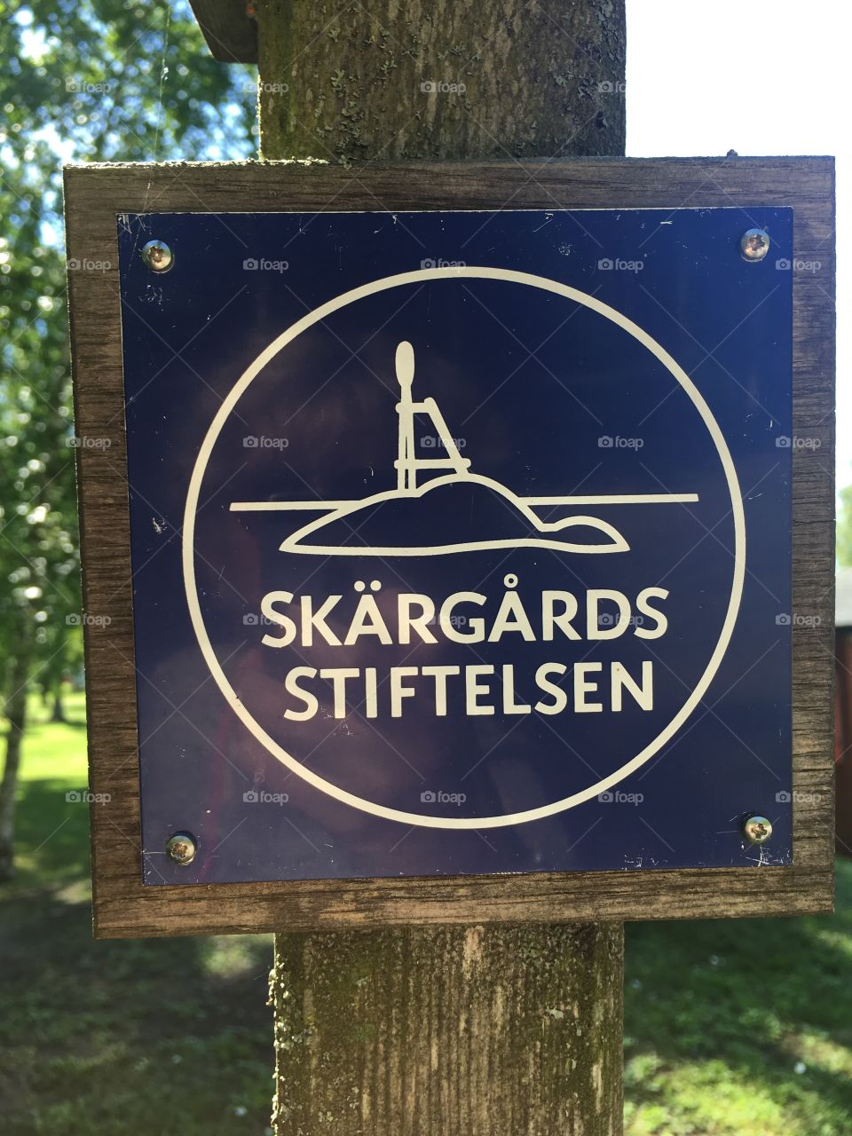 Sign in the arcipelago