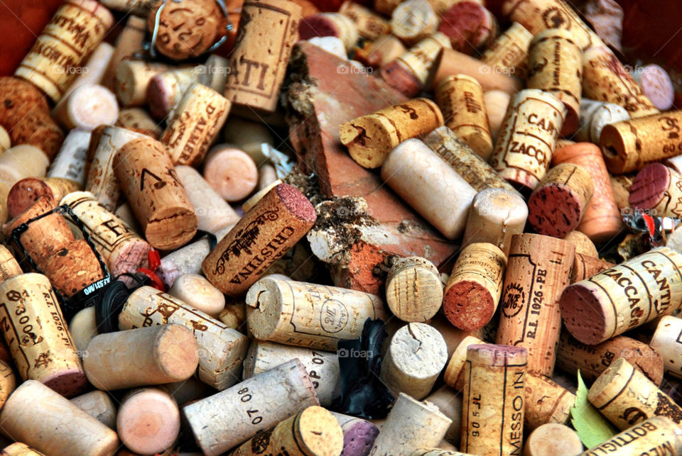 italy colors wine cork by mrarflox