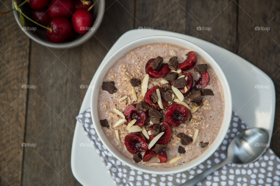 Oatmeal with chocolate and cherries
