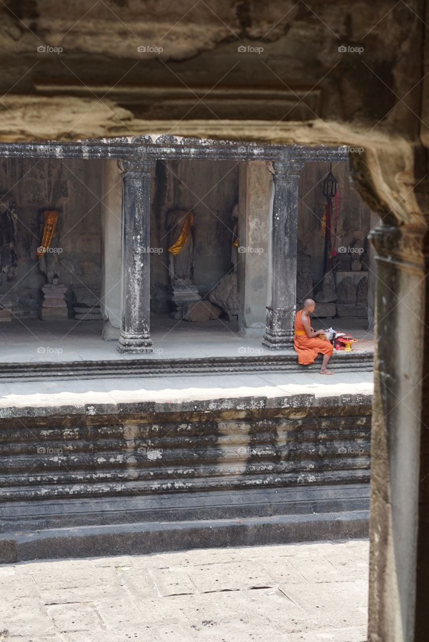 angkor wat monk