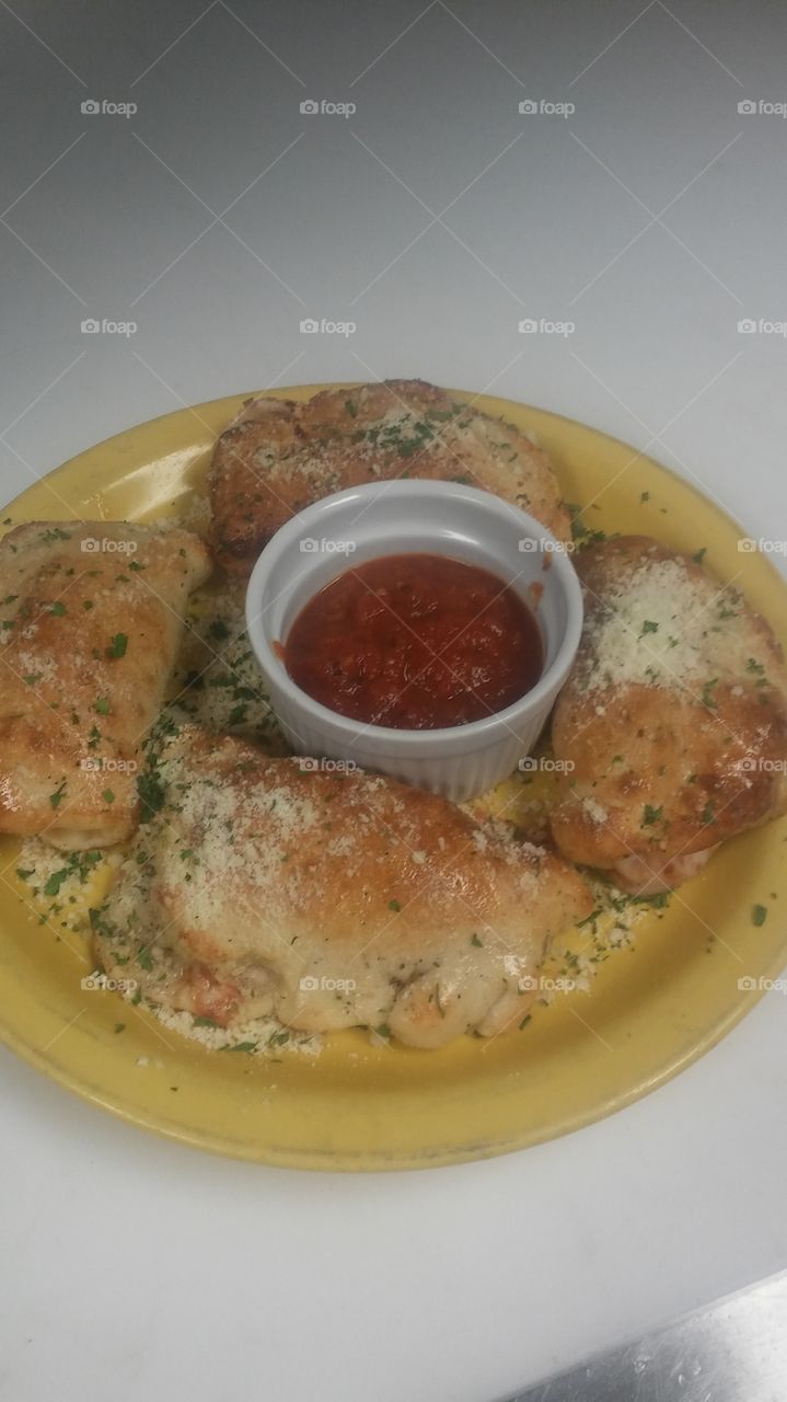 mini pizza calzones