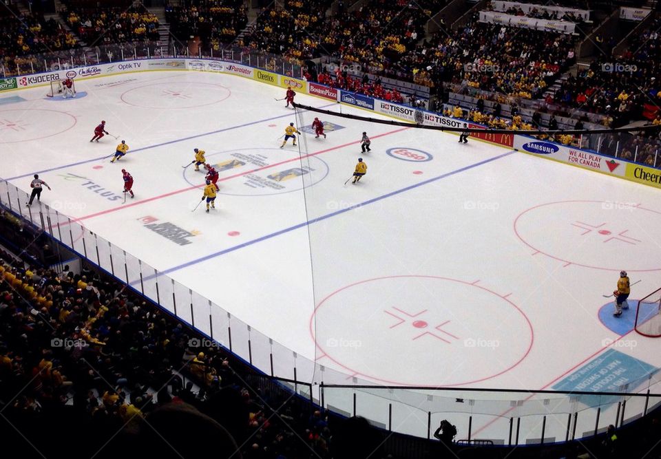 Ice hockey, Sweden-Russia.